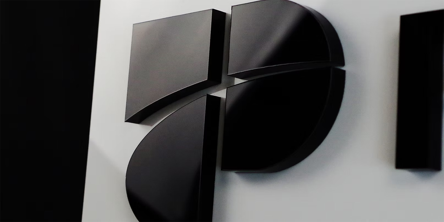 アクリル文字切断加工 4