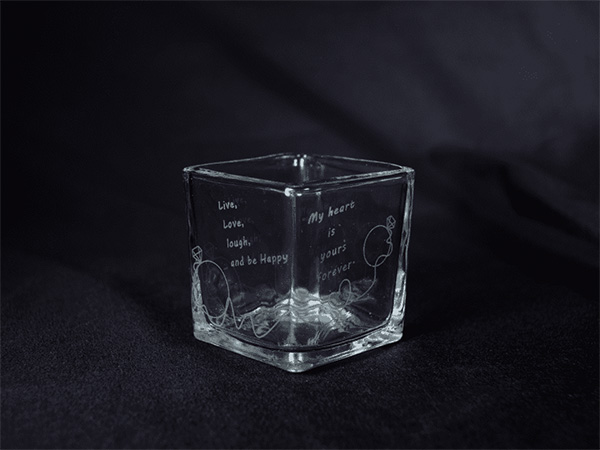 ガラス瓶へのレーザー彫刻の検証