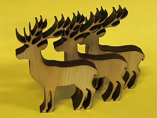 10㎜厚の檜をカット