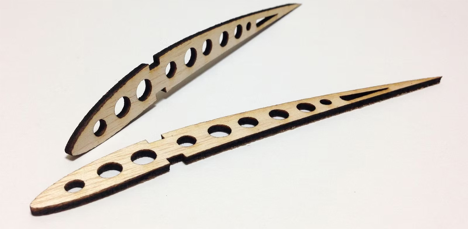 使用素材のバルサ板