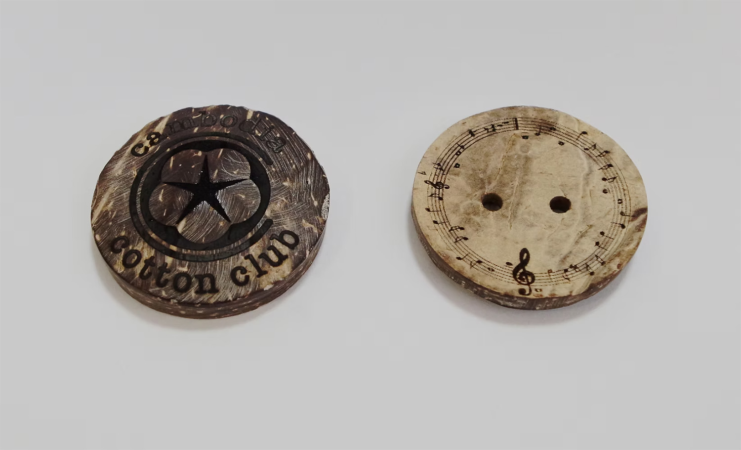 加工されたココナッツボタン